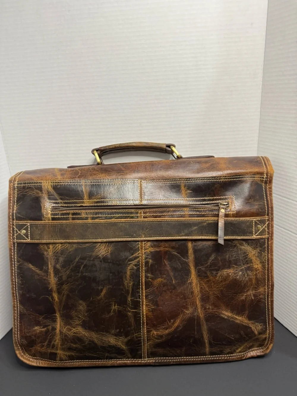 MT Distressed Brown Leather Messenger Bag Briefcase Laptop Satchel Unisex